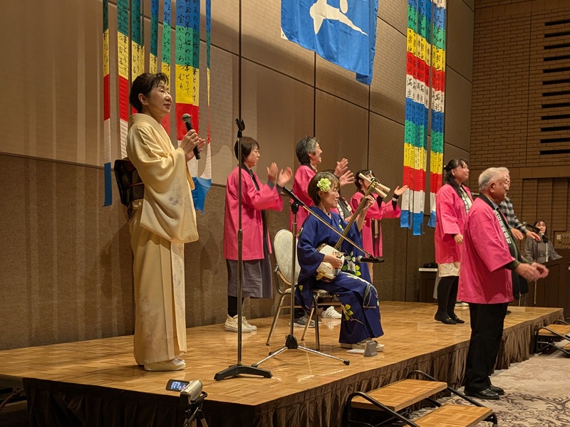第10回秋田・美郷町ふるさと会の風景(民謡と踊り)